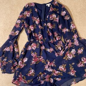 Francesca‘s romper! Great quality & size S!
